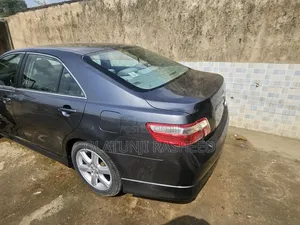 Toyota Camry SE V6 4dr Sedan (3.5L 6cyl 6AM) 2008 Gray
