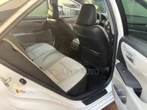 Toyota Camry XSE V6 4dr Sedan (3.5L 6cyl 6A) 2016 White