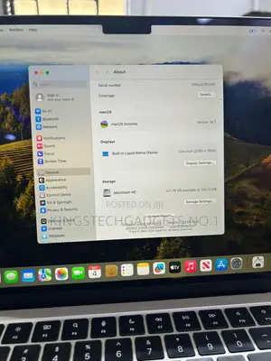 Laptop Apple MacBook Air 2022 M2 8GB Apple M2 SSD 256GB
