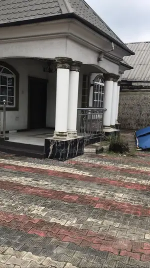 Furnished 8bdrm Apartment in Oyigbo for sale