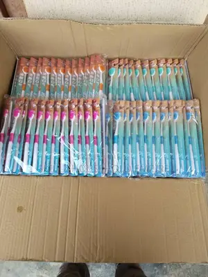 Tongue Cleaner Scrapper
