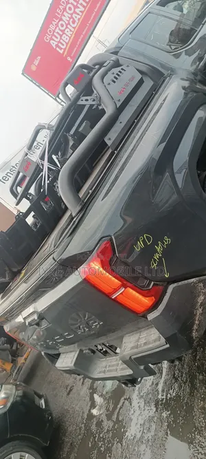 Rolling Boot Cover Tacoma With 4/4 Iron
