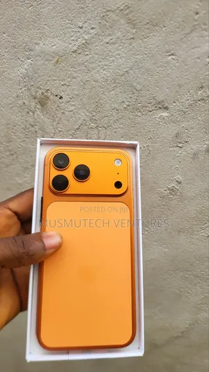 New Apple iPhone 17 Pro Max 1 TB Gold