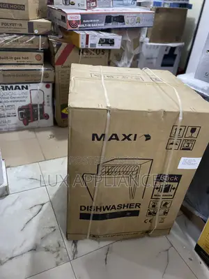 Heavy-Duty Maxi Dishwasher – Durable and Efficient