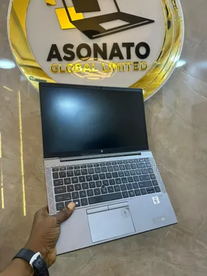 Laptop HP ZBook Firefly 14 G7 32GB Intel Core I7 SSD 512GB