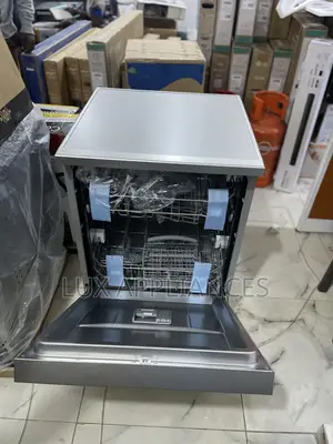 Maxi Dishwasher – Durable Construction, Powerful Cleaning
