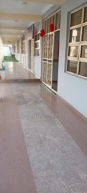 Ooffice/Warehouse/Showroom for Lease