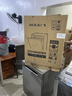 Maxi Dishwasher – High-Performance Cleaning Made Easy