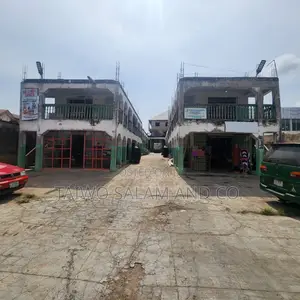 23 Units Shopping Complex