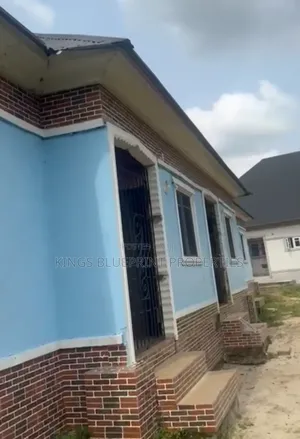 2bdrm Bungalow in Ogbovwan Ughelli, Warri for sale