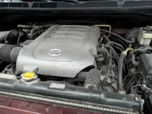 Toyota Sequoia Limited 4dr SUV (5.7L 8cyl 6A) 2010