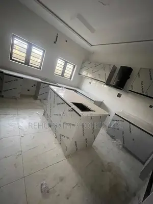 4bdrm Duplex in Jericho for rent