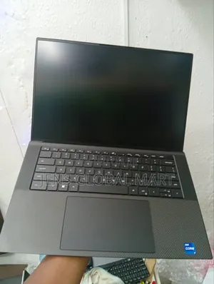 Laptop Dell Precision 5570 32GB Intel Core I7 SSD 512GB