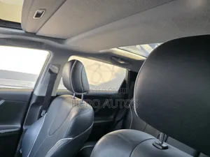 Toyota Venza XLE 4dr Wagon AWD (3.5L 6cyl 6A) 2015 Red