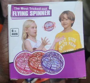 Flying Spinner Ball. Flying Ball Toy. Flynova Pro.