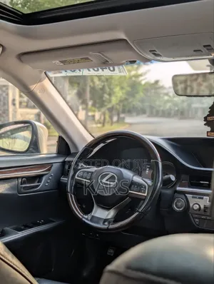 Lexus ES 350 FWD 2016 Brown
