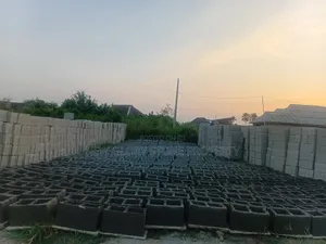 Block 6" 700 Block 9" 900 and Graniet Stone Dust