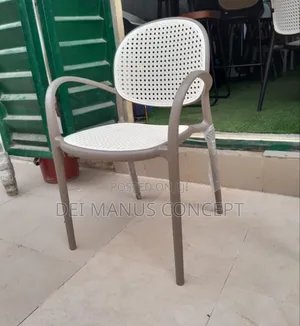 Plastic Arm Chair for Restaurant