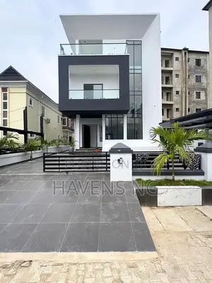 5bdrm Duplex in Lekki Phase 1 for sale