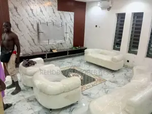 Furnished 3bdrm Duplex in Jericho for sale