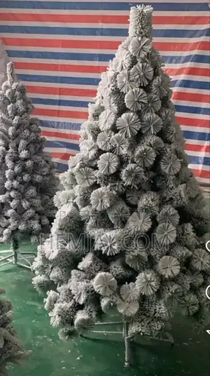 Christmas Snow Tree