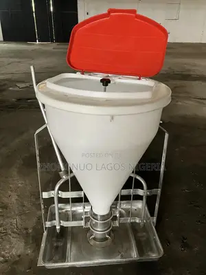 Automatic Pig Feeder