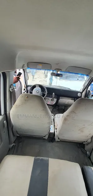 Suzuki APV Minibus 2010 White
