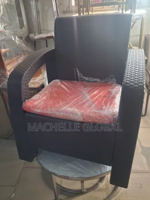 Ranuch Chair