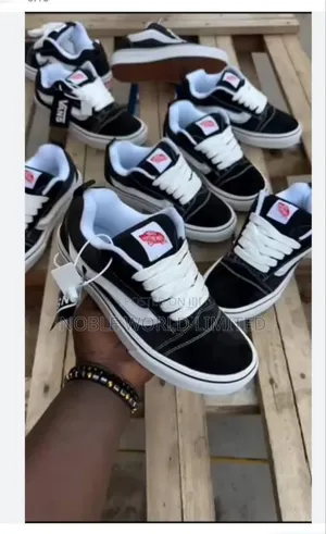 Vans/Nike Unisex Sandals Anyi 6h