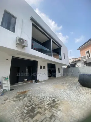 4bdrm Townhouse/Terrace in Ikota Gra, Lekki for sale