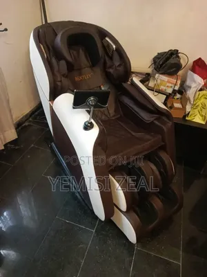 Durable Bentley Adjustable Massager Chair