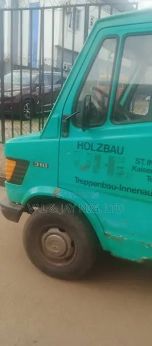 Mercedes Benz 310 Truck - Foreign Use