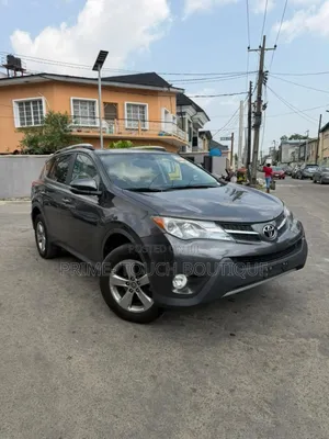 Toyota RAV4 XLE 4dr SUV (2.5L 4cyl 6A) 2015 Gray