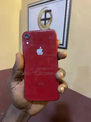 Apple iPhone XR 64 GB Red