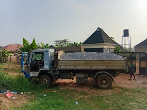 Granite 20tons and Sharp Sand
