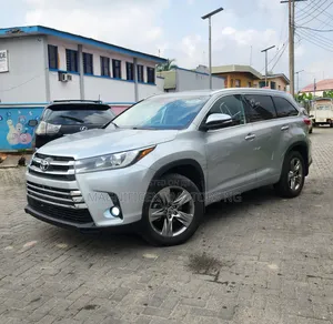 Toyota Highlander Limited Platinum 4x4 V6 (3.5L 6cyl 8A) 2018 Silver