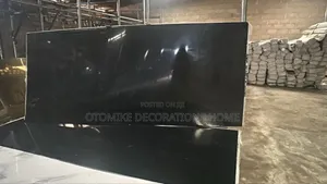 Black Mirror Board
