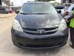 Toyota Sienna 2010 Black