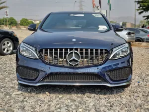 Mercedes-Benz C400 2016 Blue