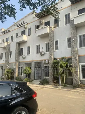 Furnished 3bdrm Townhouse / Terrace in Peachville Estate, Jabi for rent