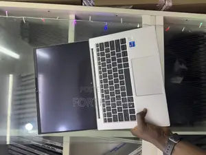 Laptop HP EliteBook 840 G9 16GB Intel Core i7 SSD 256GB