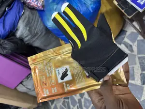 Snooker Glove ( 001 )