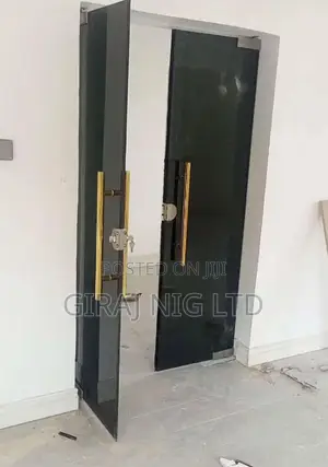 Double Swing Door