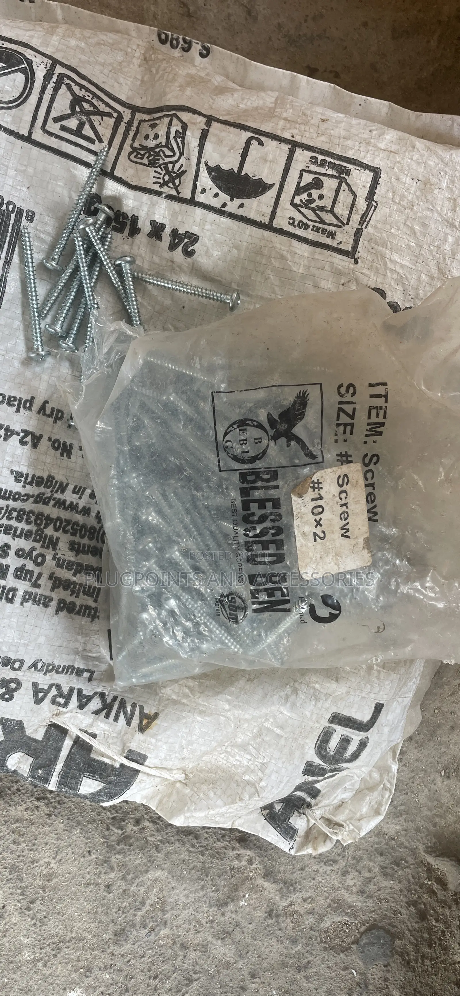 Cooping Screw