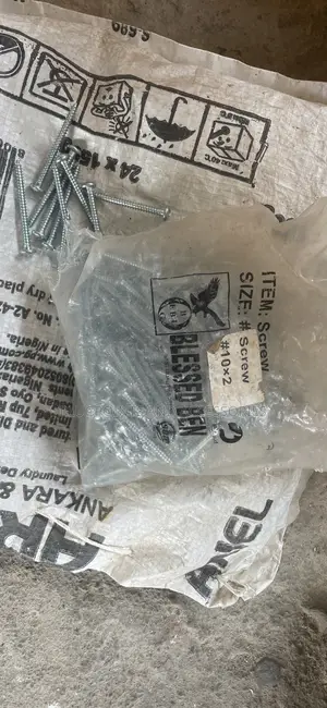Cooping Screw