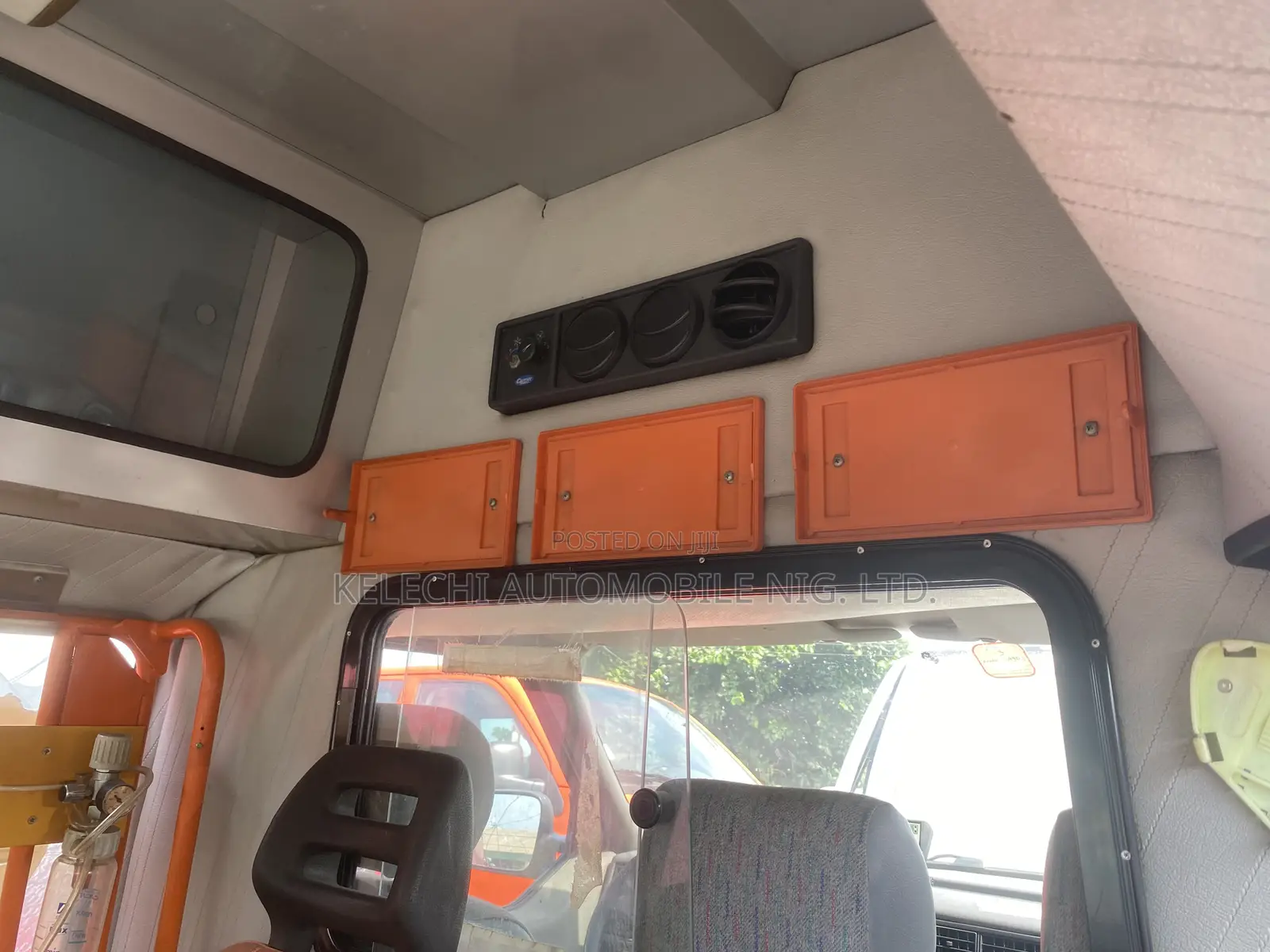 Volkswagen Transporter 2004 White