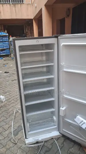 Hisense Standing Freezer, One Year Warranty, Fast Freezing