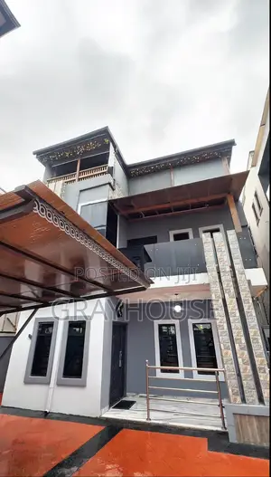 Grayhouse Luxe