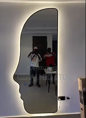 Face Shaped Design Mirror