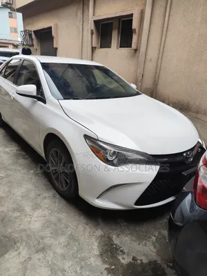 Toyota Camry 2016 White
